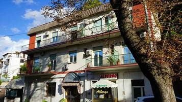 Bagian depan properti