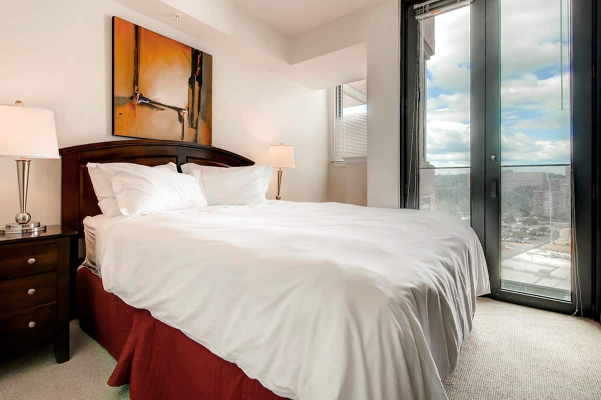 Luxury Apartment, 1 Bedroom | Desk, iron/ironing board, cribs (surcharge), individually decorated