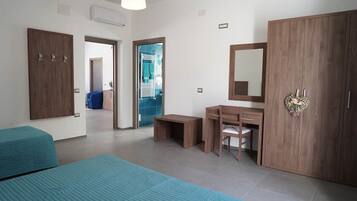 Comfort-Suite | 1 Schlafzimmer, Schreibtisch, schallisolierte Zimmer, kostenloses WLAN