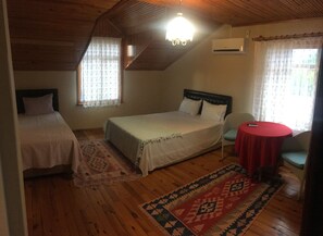 Family Villa | 6 bedrooms, soundproofing, free WiFi, bed sheets - Villa Penguen (Sapanca)