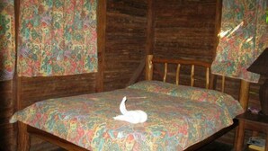 Unclassified image, 3 of 41, button - Hotel Salvador Gaviota (Livingston)