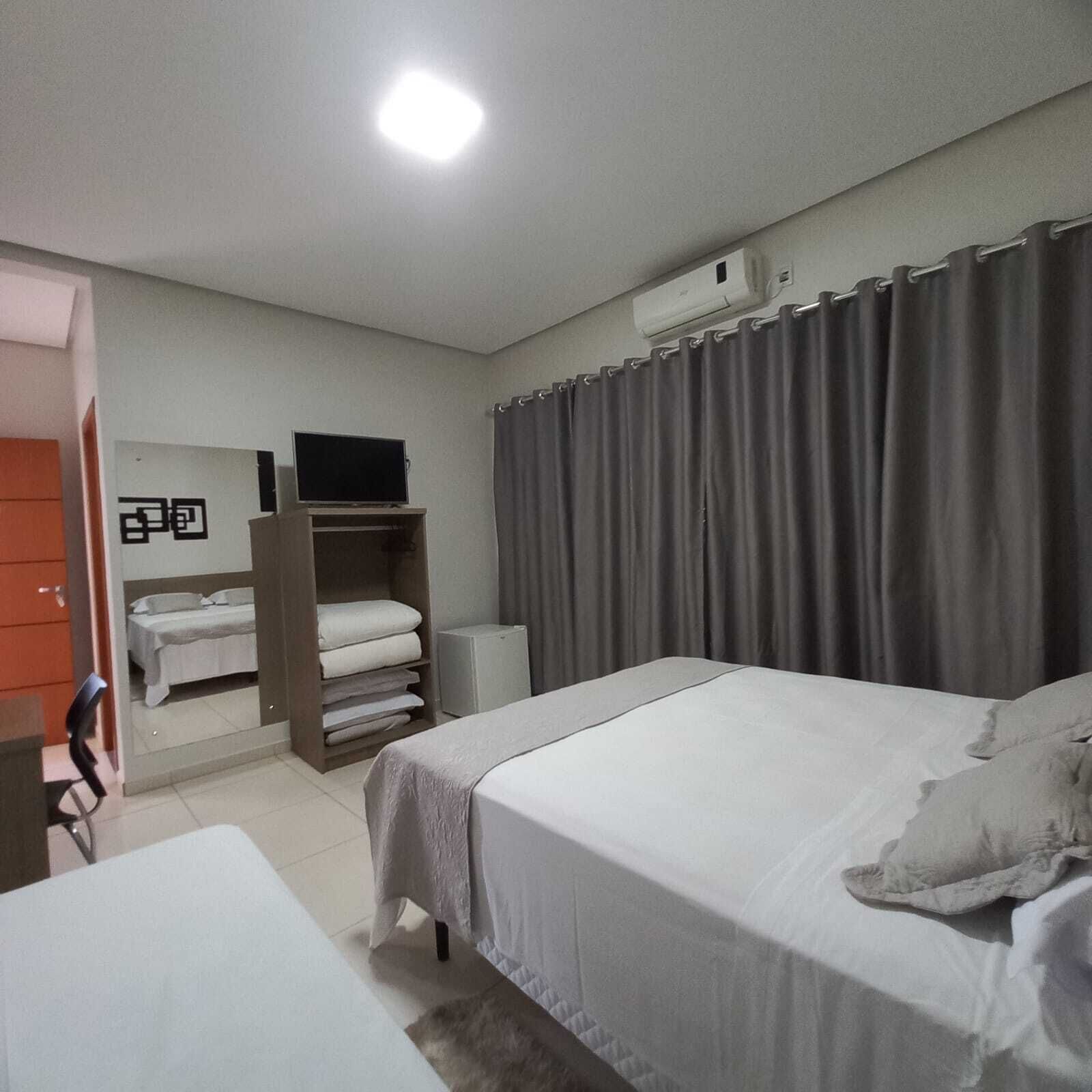 Triple Room, 2 Bedrooms | Desk, soundproofing, free WiFi, bed sheets