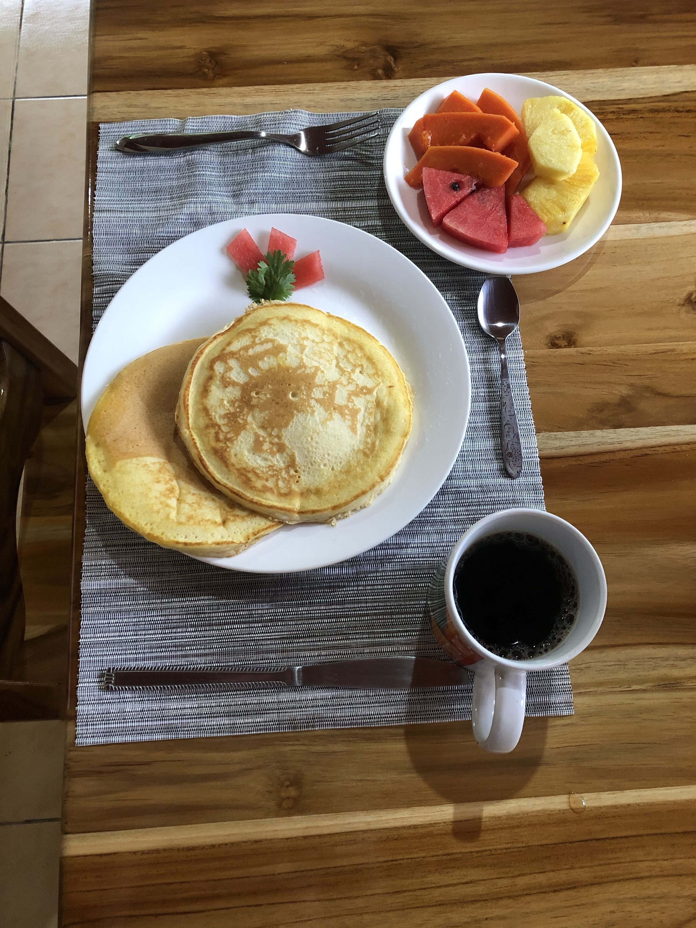 daily continental breakfast (usd 8 per person)