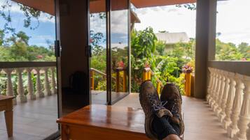 Caja de seguridad en la habitación, wifi gratis y ropa de cama