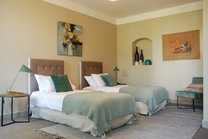 Literie de qualité supérieure, décoration personnalisée