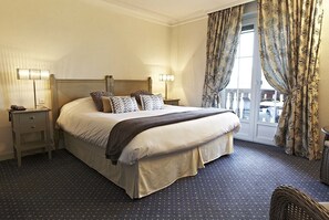 Superior Double Room, Terrace | Premium bedding, minibar, individually decorated, individually furnished - Hotel La Clairière (Guemar)