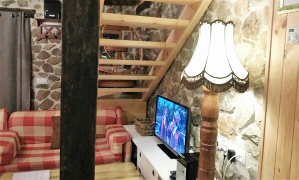 Casa, 3 quartos | Área de estar | TV de tela plana