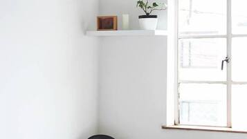 In-room safe, free WiFi