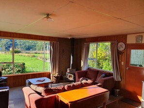 TV, fireplace, DVD player, stereo