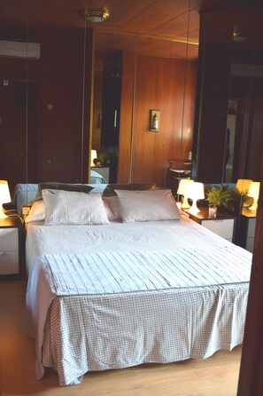 3 bedrooms, iron/ironing board, free WiFi, bed sheets