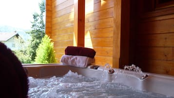 Bain à remous intérieur