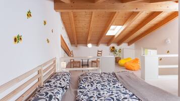 2 bedrooms, free WiFi, bed sheets