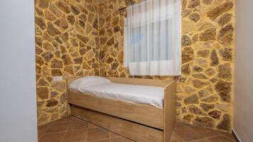 3 habitaciones, tabla de planchar con plancha y wifi gratis