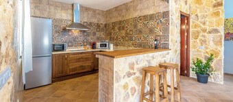 Holiday home in idyllic location - Finca Encanto