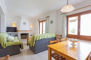 TV - With fantastic sea views near the beach - Villa Loes (Menorca)