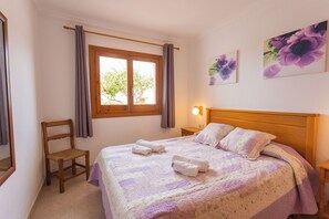 3 quartos, ferros/tábuas de passar roupa, Wi-Fi de cortesia