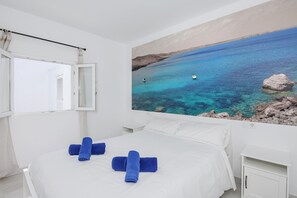 2 slaapkamers, een strijkplank/strijkijzer, gratis wifi, beddengoed
