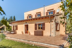 Exterior - Spacious country house with pool & garden - Villa Es Vinyo (Biniali)