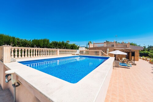 Familienfreundliche Villa "Ses Llegitimes" mit Pool