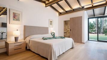 4 Schlafzimmer, Bügeleisen/Bügelbrett, kostenloses WLAN, Bettwäsche