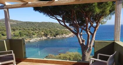 Holiday home on the sea with views â Accu is Prezzus D fronte mare