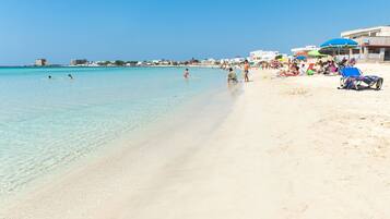 Una playa cerca