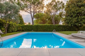 Pool - Modern and with Pool - Apartment Baseventuno 1 (Sirmione)