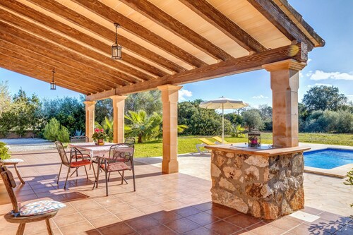 In a peaceful location with pool - Camí d'es Torres