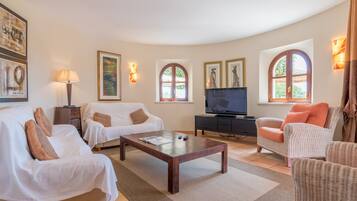 Fernseher, Stereoanlage