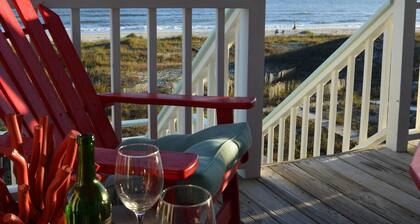 Beach Front Sleeps 10 Walking distance to everything