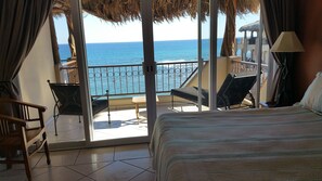 View from property - Surfer's Paradise! Beachfront Las Olas Penthouse San Jose del Cabo (San Jose del Cabo)