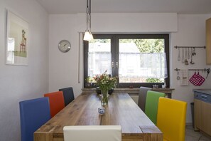Perhetalo, 4 makuuhuonetta | Ruokailu omassa huoneessa