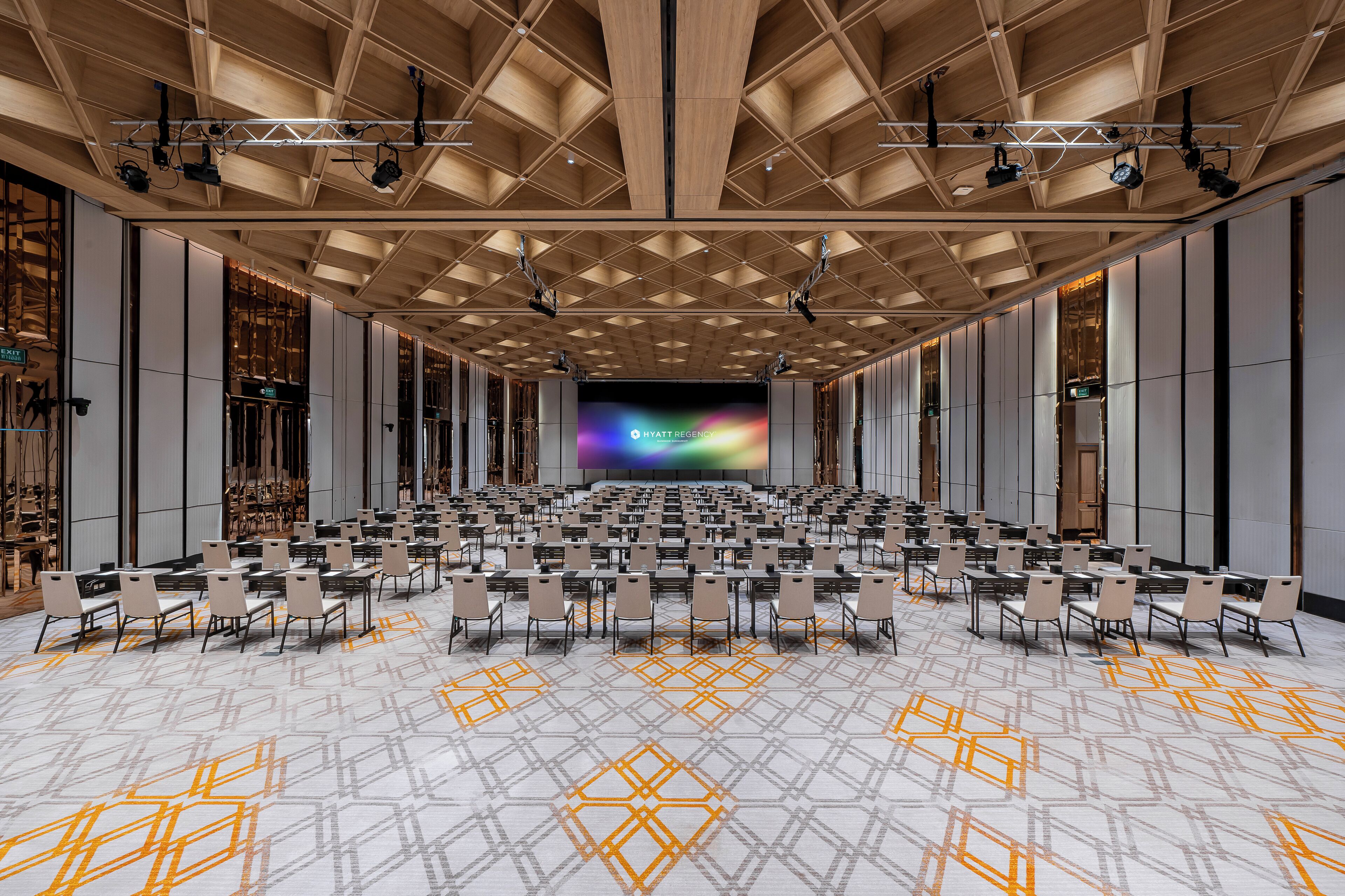 Photo - Hyatt Regency Bangkok Sukhumvit