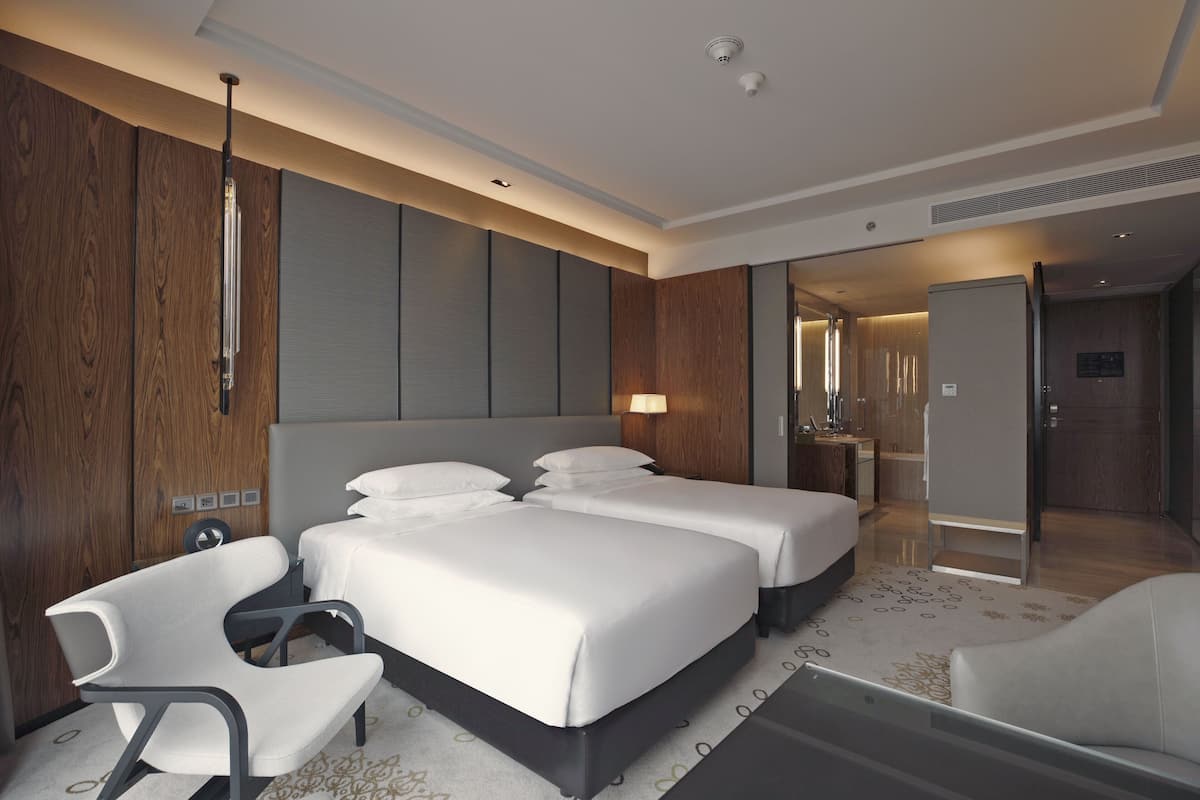 Minibar, in-room safe, desk, blackout drapes