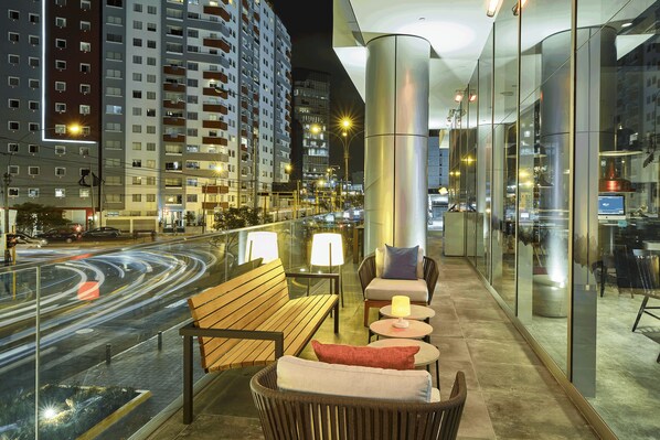 بار (في المنشاة)