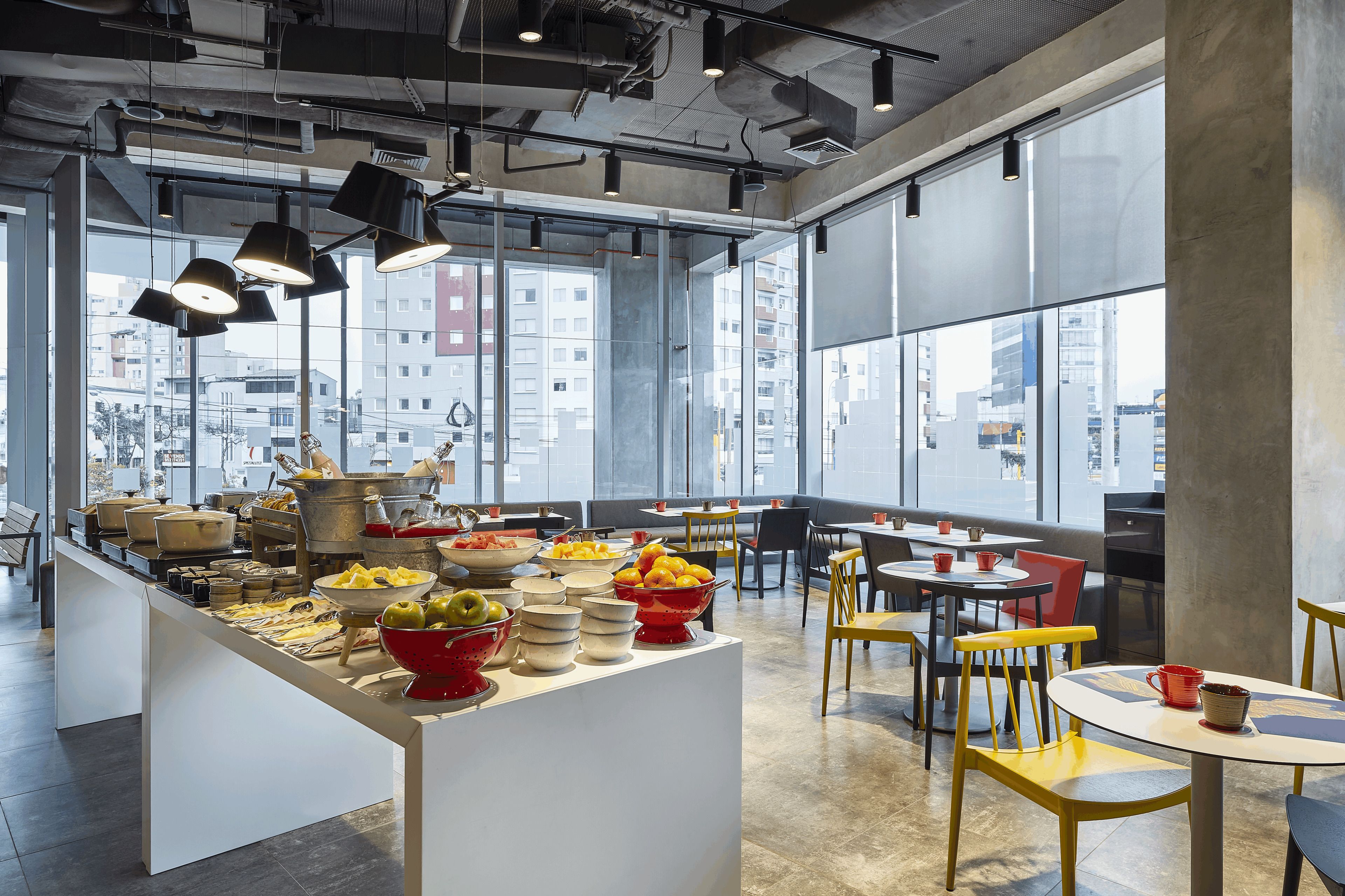 Desayuno buffet todos los días (con cargo)