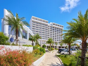 Exterior - Ala MAHAINA CONDO HOTEL (Motobu)
