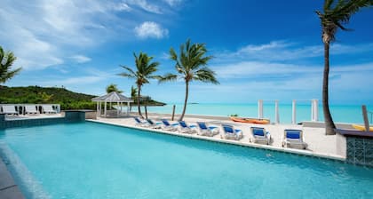 NEU REMODELLED Luxus Turtle Tail Villa w / Privatstrand!