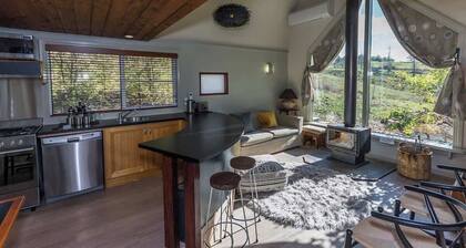 Glasshouse | near snowfields &views | spa &logfire