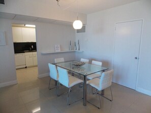 Dining - Fully Furnished Condo with Direct Access to Beach (Hollywood)
