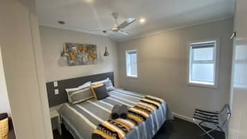 1-Bedroom Apartment | Seprai premium, selimut bulu angsa, dan bantalan ekstra lembut