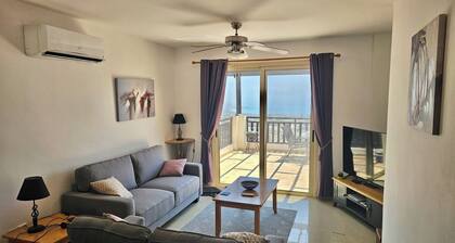 Stunning panoramic sea & mountain views from south facing balcony