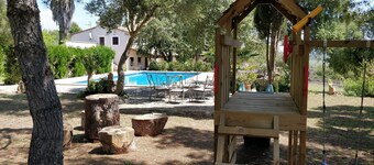 Finca Mallorca with garden, pool and playground ready for families.
