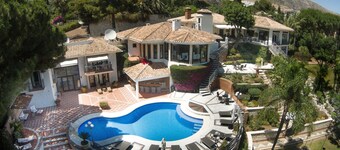 Extravagant Spanish Architecture Ocean View Villa. Huge garden & Heated pool