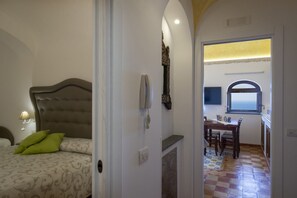 4 dormitoris, planxa i posts de planxar, wifi i roba de llit