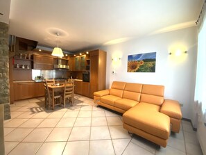 Smart TV, fireplace, video games, books