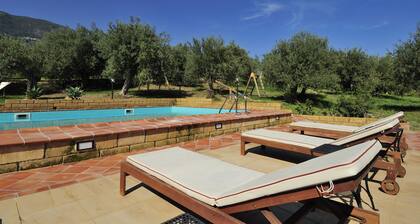 Pool, sea and relax! - apartment for 6 people