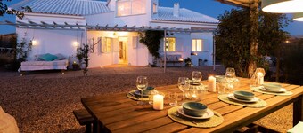 Comporta Amazing Villa a walking distance from the beach with pool and garden