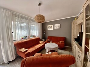 TV, stereo