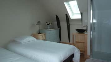 3 habitaciones, tabla de planchar con plancha y wifi gratis